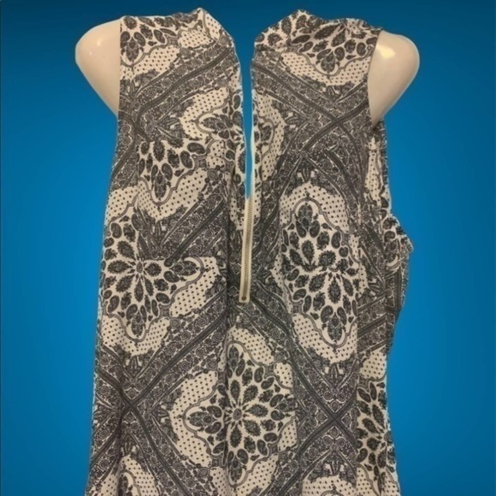 Sleeveless Shirt